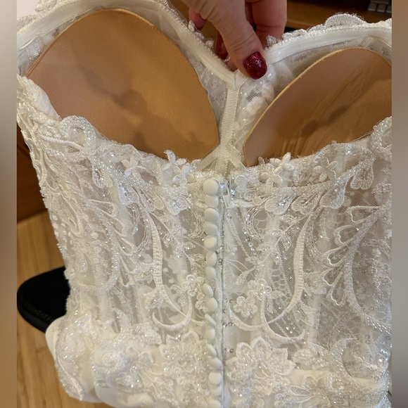 Maggie Sotterro 20rk 714✨New sz4- Brand New!🤍Fitted w/Bustle Underneath-nostrap - Picture 9 of 17